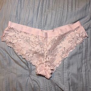 🌸Preloved Lace Cheeky Panty🌸